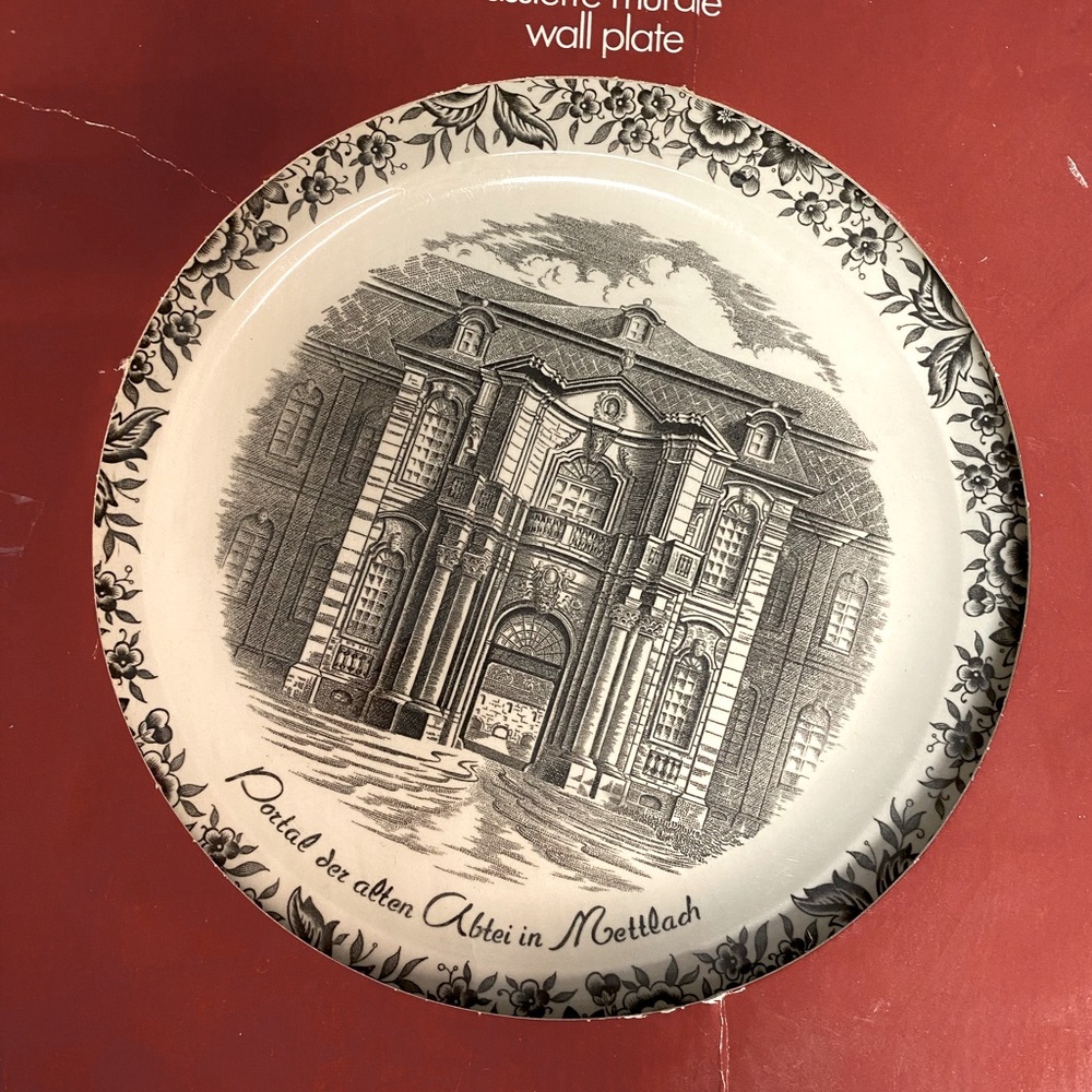 Villeroy & Boch Vintage Wall Plate of Mettlach Abbey